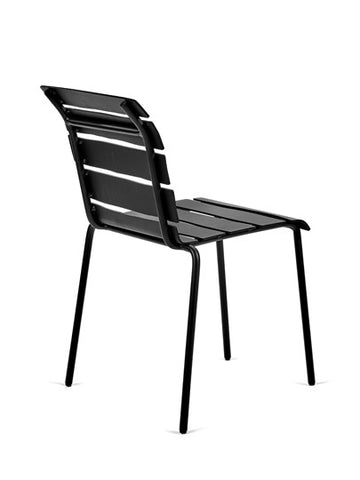 Toonzaalmodel SET van 2: aligned outdoor chair